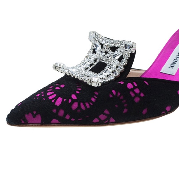 Manolo Blahnik Pink Satin and Lace Borli Crystal - Picture 3 of 8